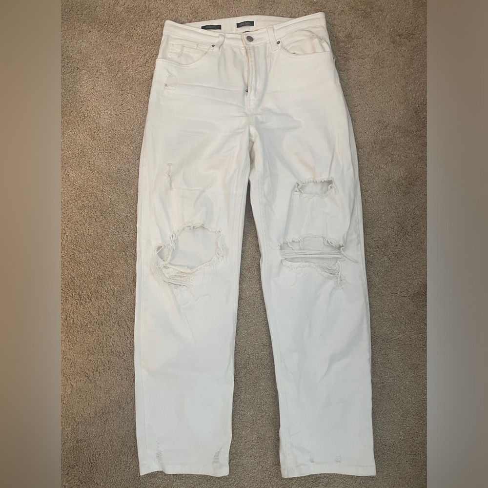 Wild Fable Size 8 White Ripped Jeans